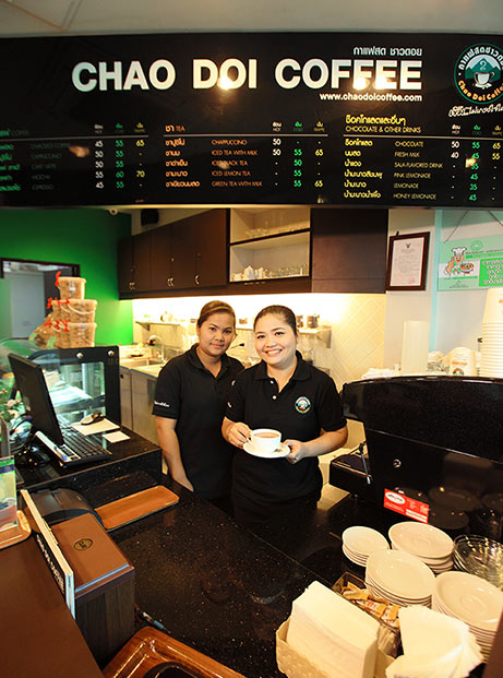 hotel-hat-yai-friendly-staff